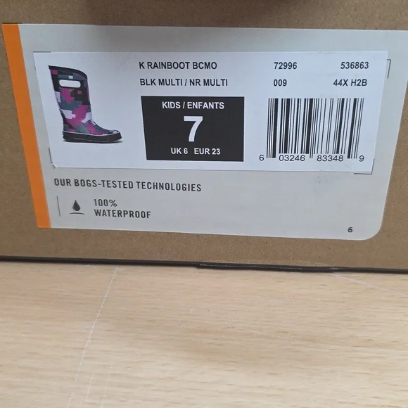BOGS Multicolor Geometric Pattern Boots Kids Size 7 - Picture 6 of 7